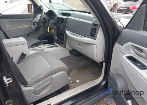 2008 Jeep Liberty Sport from USA, damaged, VIN 1J8GN28K18W266081